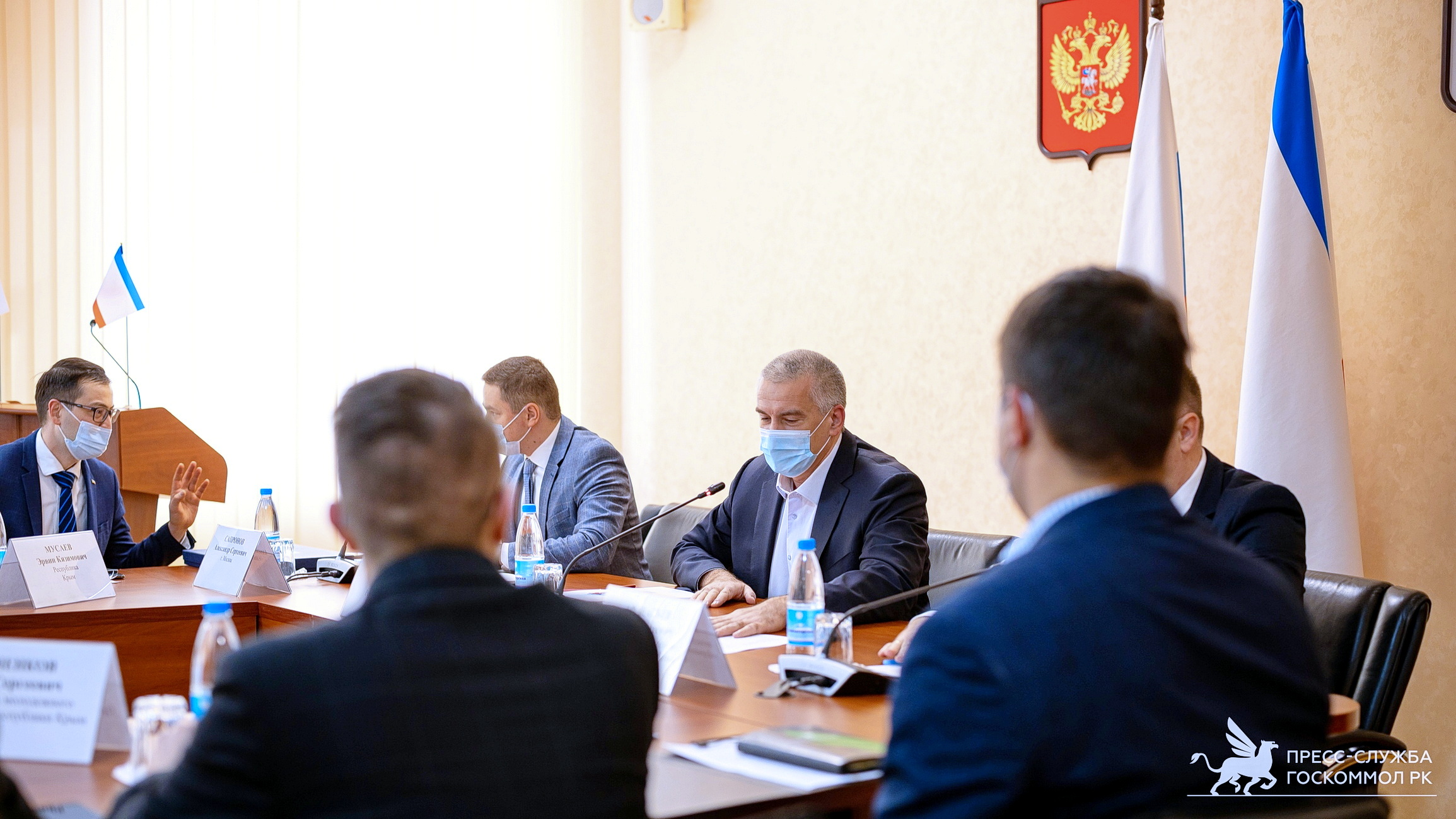 парламент 010